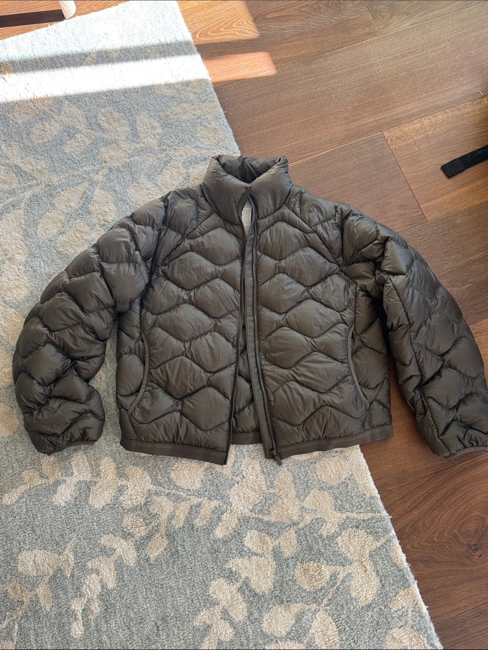 lululemon athletica Olive Featherweight 900-Down-Fill Quilted Puffer Jacket